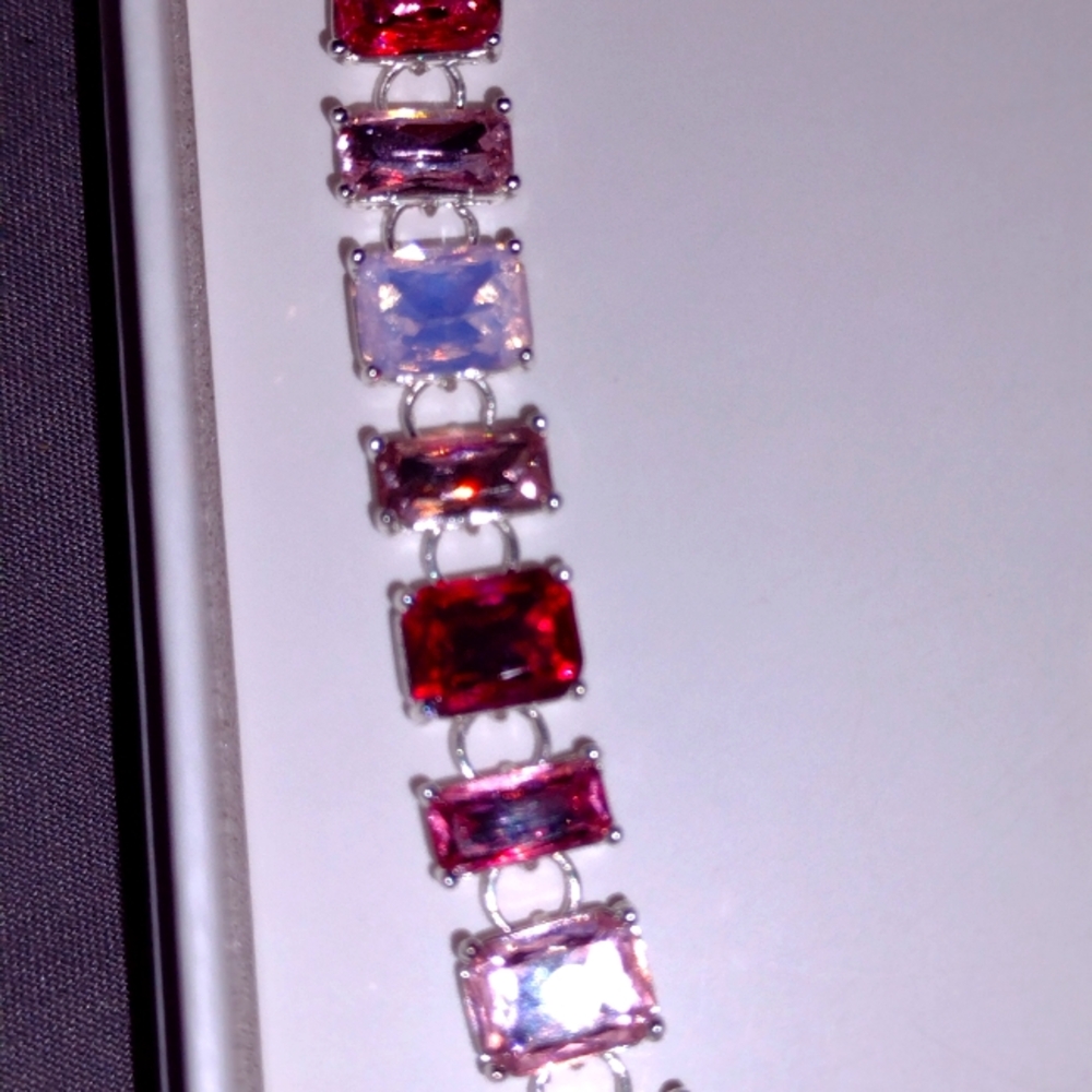 Necklace - Picture 2 of 8